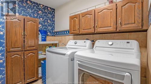 9090 Canard Drive, Lasalle, ON - Indoor Photo Showing Laundry Room