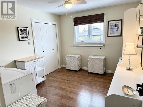 10 Gravel Ave, Fauquier, ON - Indoor Photo Showing Laundry Room