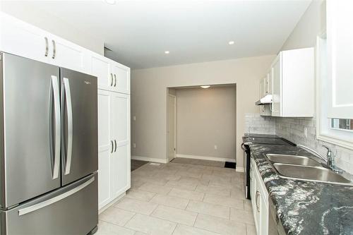 810 Concession Street, Hamilton, ON - Indoor Photo Showing Kitchen With Double Sink