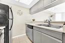 1109-880 Dundas St W, Mississauga, ON  - Indoor Photo Showing Kitchen With Double Sink 