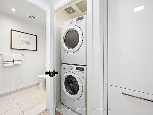 103-110 Marine Parade Dr, Toronto, ON - Indoor Photo Showing Laundry Room