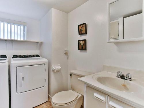 Salle de bains - 80 5E Avenue, L'Épiphanie, QC - Indoor Photo Showing Laundry Room