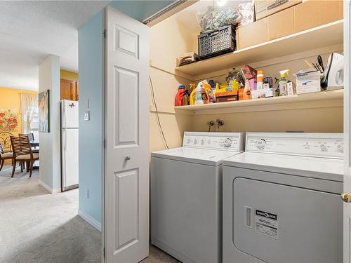401-225 Cypress St, Nanaimo, BC - Indoor Photo Showing Laundry Room