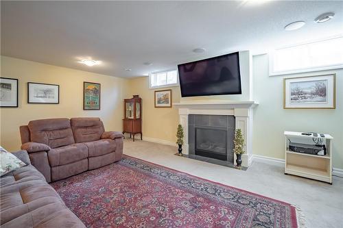 5 Kintyre Trail, Welland, ON - Indoor Photo Showing Living Room With Fireplace