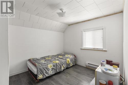 581 Queen St W, Sault Ste. Marie, ON - Indoor Photo Showing Bedroom