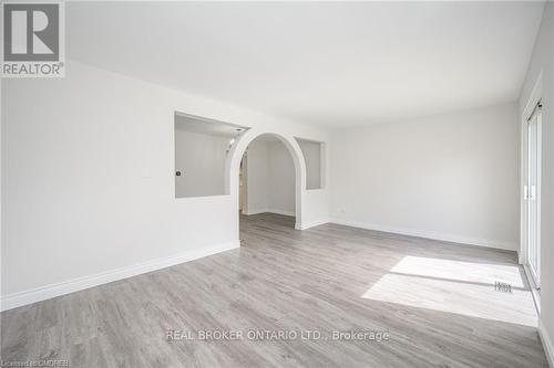 #126 -20 Glenvale Dr, Hamilton, ON - Indoor Photo Showing Other Room