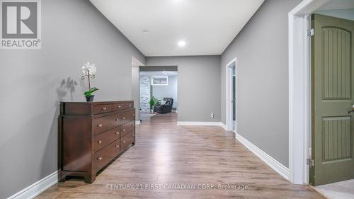 1659 Hamilton Rd, London, ON - Indoor Photo Showing Other Room