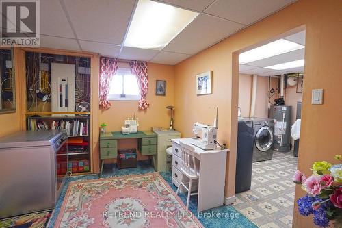 366 Jelly St S, Shelburne, ON - Indoor Photo Showing Laundry Room