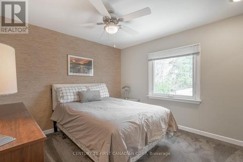 1445 Norman Ave, London, ON - Indoor Photo Showing Bedroom