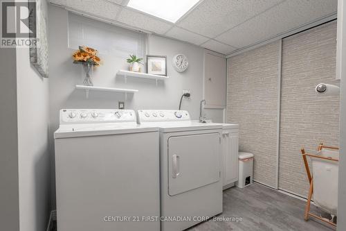 1445 Norman Ave, London, ON - Indoor Photo Showing Laundry Room