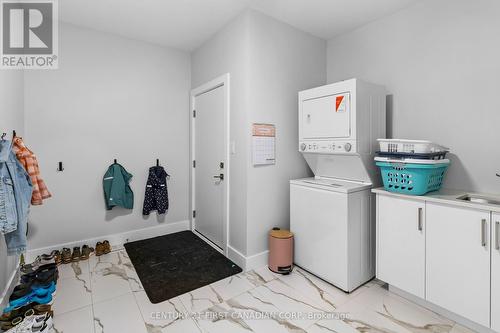 27 Spruce Cres, North Middlesex, ON - Indoor Photo Showing Laundry Room