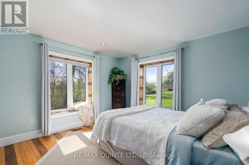 370 Fish Lake Road, Prince Edward County, ON - Indoor Photo Showing Bedroom