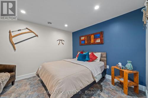 370 Fish Lake Road, Prince Edward County, ON - Indoor Photo Showing Bedroom