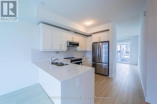 775 Heathrow Path, Oshawa, ON - Indoor Photo Showing Kitchen With Stainless Steel Kitchen With Double Sink