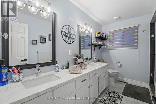 87 Bonacres Ave, Toronto, ON - Indoor Photo Showing Bathroom