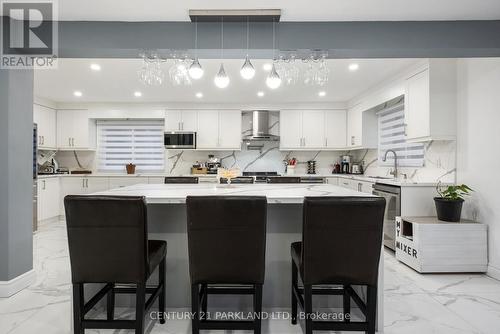 87 Bonacres Ave, Toronto, ON - Indoor Photo Showing Kitchen With Upgraded Kitchen