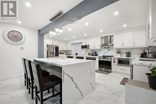 87 Bonacres Ave, Toronto, ON - Indoor Photo Showing Kitchen With Upgraded Kitchen