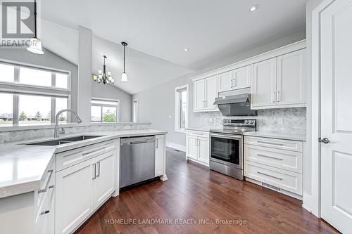 295 Sunnybrae Ave, Innisfil, ON - Indoor Photo Showing Kitchen With Double Sink With Upgraded Kitchen