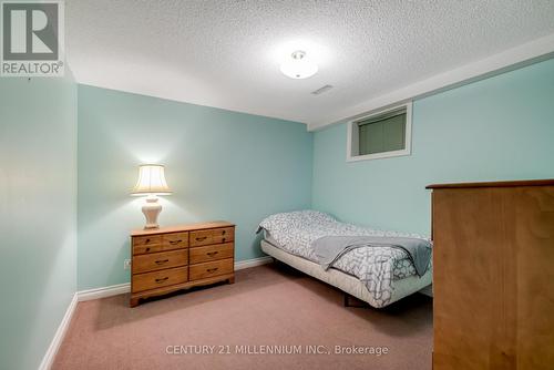 139 Elgin Drive, Brampton, ON - Indoor Photo Showing Bedroom