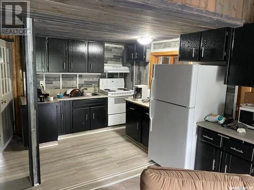 1006 Lake Road, Jan Lake, SK - Indoor Photo Showing Kitchen