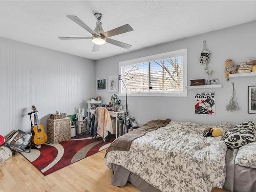 1463 Ponderosa Road, West Kelowna, BC - Indoor Photo Showing Bedroom