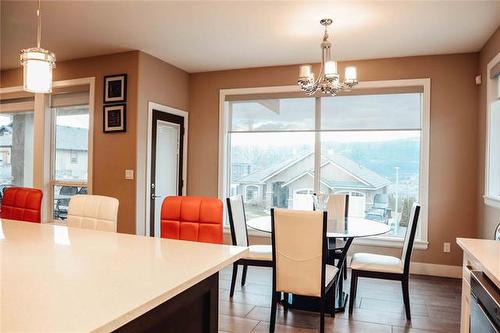 1807 Capistrano Peaks Crescent, Kelowna, BC - Indoor Photo Showing Dining Room