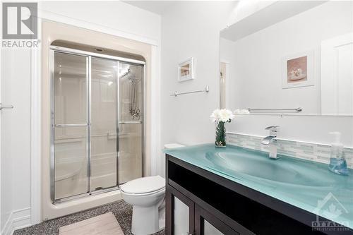 Basement washroom - 121 Solera Circle, Ottawa, ON - Indoor Photo Showing Bathroom