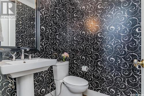 106 Pritchard Crescent, Saskatoon, SK - Indoor Photo Showing Bathroom
