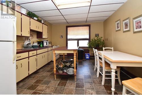 729 Carbon Ave, Bienfait, SK - Indoor