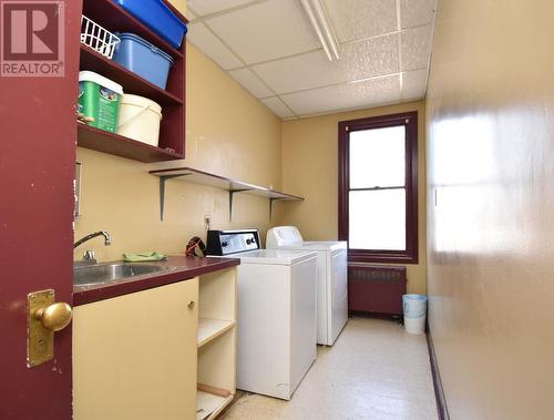 729 Carbon Ave, Bienfait, SK - Indoor Photo Showing Laundry Room