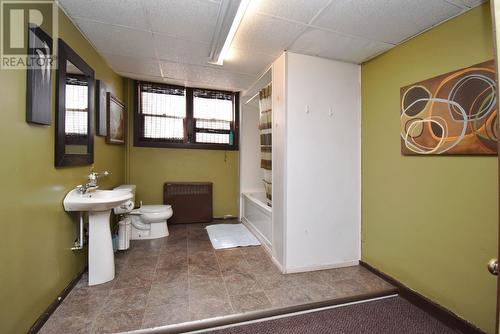 729 Carbon Ave, Bienfait, SK - Indoor Photo Showing Bathroom