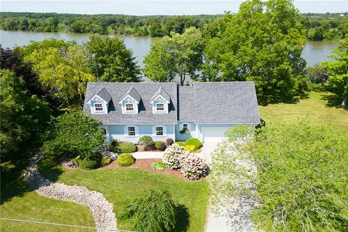 1042 River Road, Cayuga, ON - Outdoor With Body Of Water