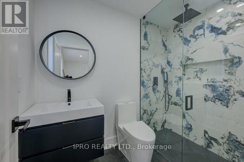4392 Ontario St, Lincoln, ON - Indoor Photo Showing Bathroom