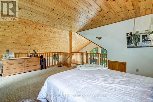 1013 Merrick Drive, Bracebridge, ON - Indoor Photo Showing Bedroom