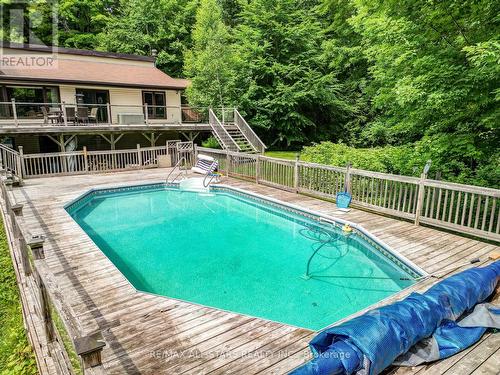 1013 Merrick Drive, Bracebridge, ON - Outdoor With Deck Patio Veranda With Backyard