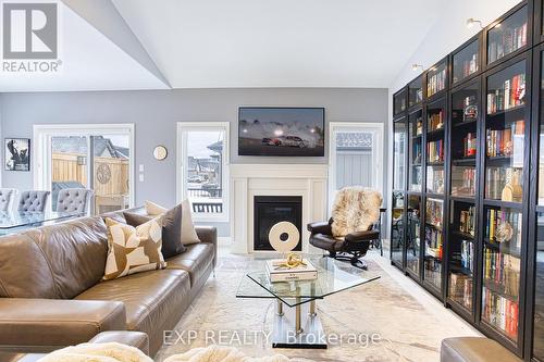 #27 -154 Port Robinson Rd, Pelham, ON - Indoor Photo Showing Living Room With Fireplace