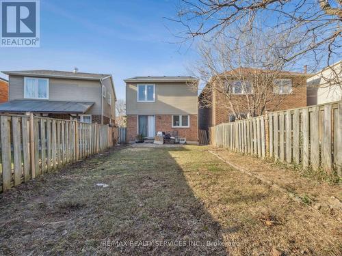 5 New Forest Sq N, Toronto, ON - Outdoor