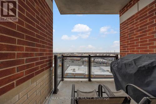 #815 -39 New Delhi Dr, Markham, ON - Outdoor With Balcony With Exterior