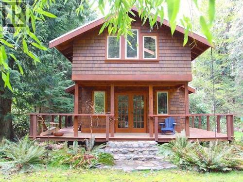 1211/1215 Vancouver Blvd, Savary Island, BC - Outdoor With Deck Patio Veranda