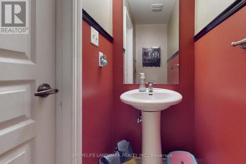 12 Routliffe Lane, Toronto, ON - Indoor Photo Showing Bathroom