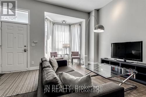 308 Harbord Street, Toronto, ON - Indoor Photo Showing Living Room