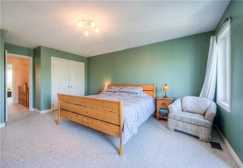 71 Greenstem Crescent, Stoney Creek, ON - Indoor Photo Showing Bedroom