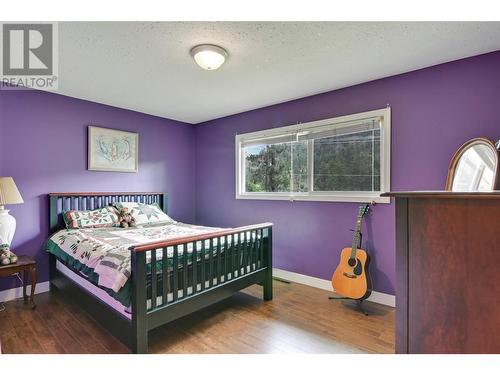 338 Clifton Road, Kelowna, BC - Indoor Photo Showing Bedroom