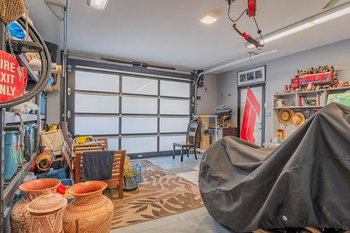 179 Kootenay Lake Road, Procter, BC - Indoor Photo Showing Garage