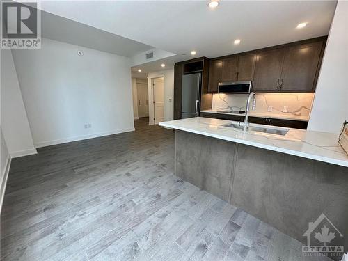 340 Queen Street Unit#706, Ottawa, ON - Indoor Photo Showing Kitchen