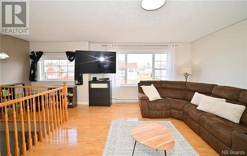 18 Mockler Street, Oromocto West, NB - Indoor Photo Showing Living Room