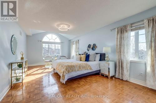 2711 North Ridge Tr, Oakville, ON - Indoor Photo Showing Bedroom