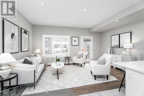 #86 -60 Arkell Rd, Guelph, ON - Indoor Photo Showing Living Room