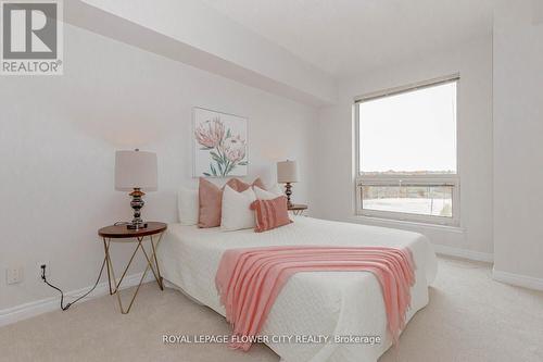 #709 -50 Old Mill Rd N, Oakville, ON - Indoor Photo Showing Bedroom