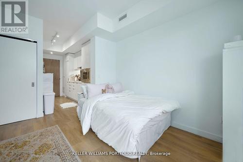 #2307 -215 Queen St W, Toronto, ON - Indoor Photo Showing Bedroom